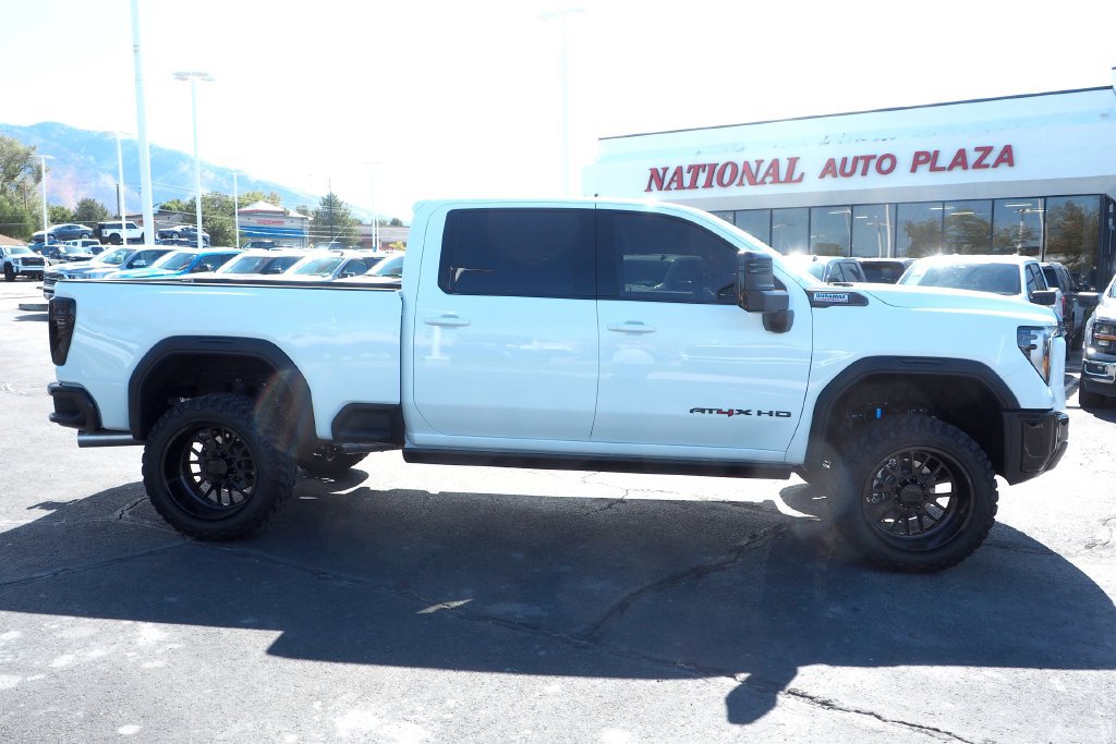 Used 2026 GMC Sierra 2500 AT4X AWD/4WD image 4