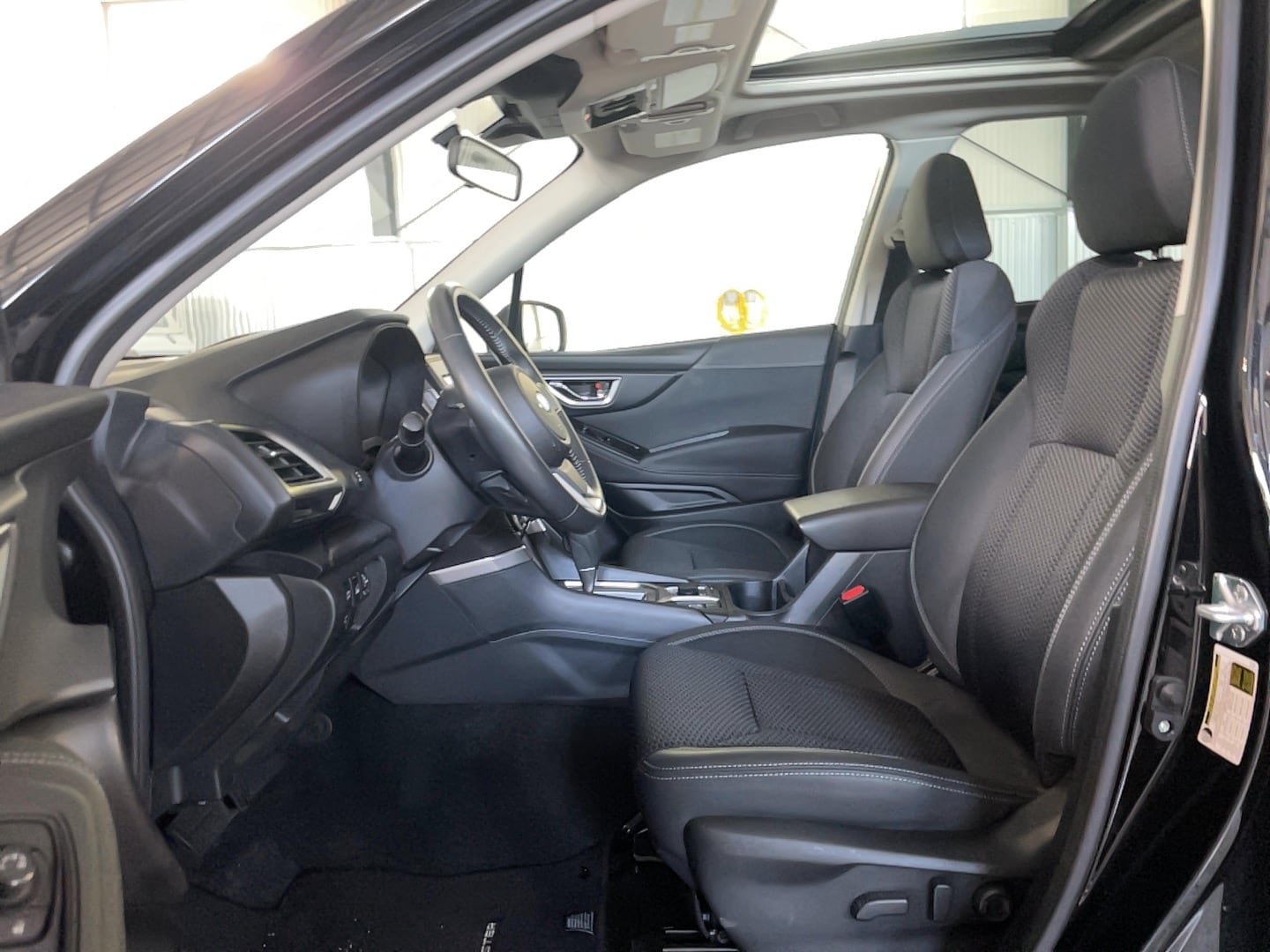 Used 2023 Subaru Forester Premium AWD/4WD image 8