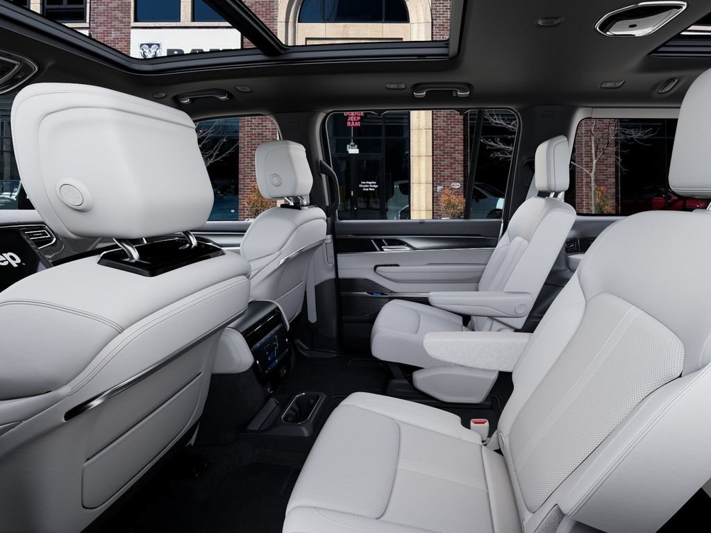 New 2026 Jeep Grand Wagoneer Summit w/ Premium Group III AWD/4WD image 23