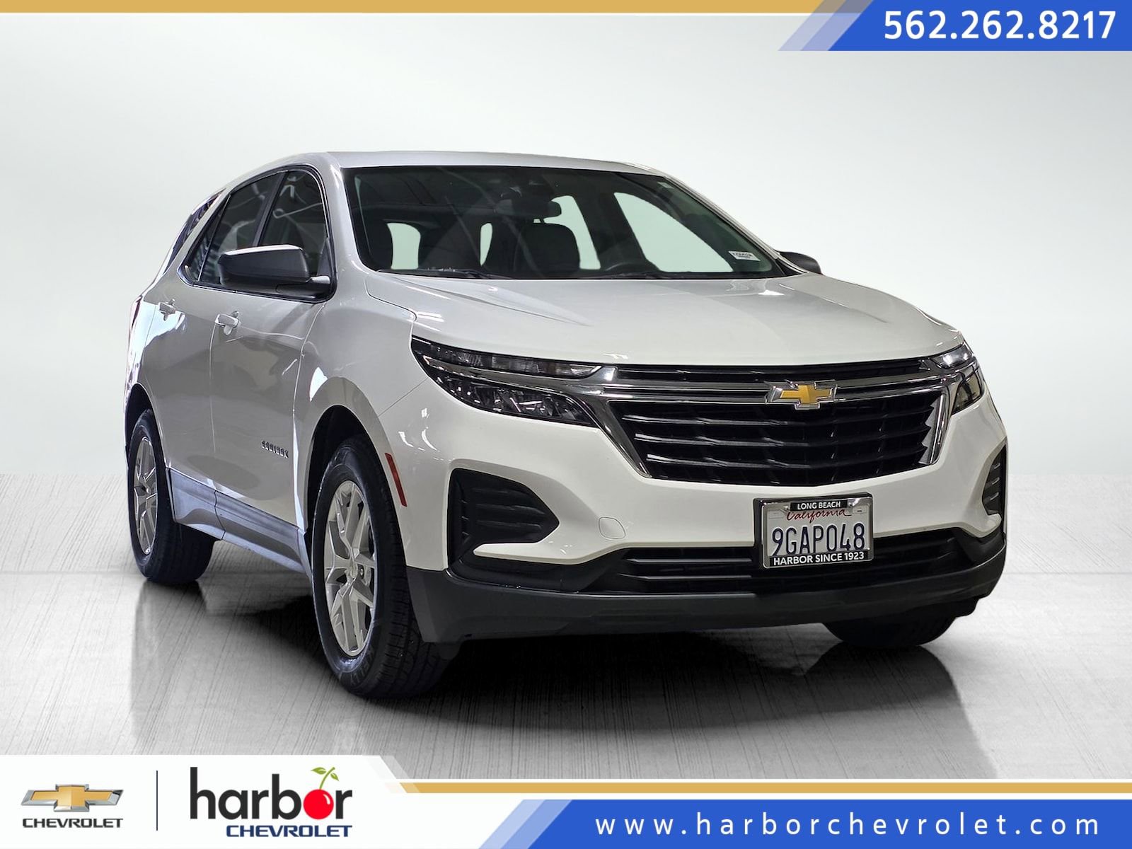 Used 2022 Chevrolet Equinox LS image 1