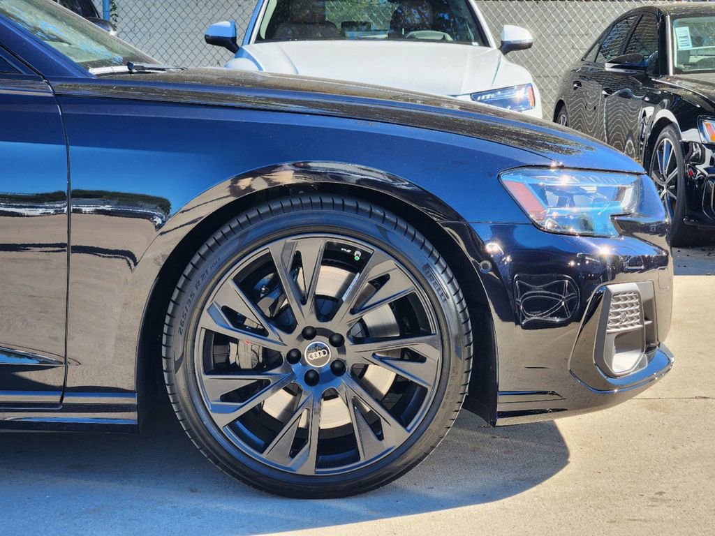 New 2025 Audi S8 4.0T image 13