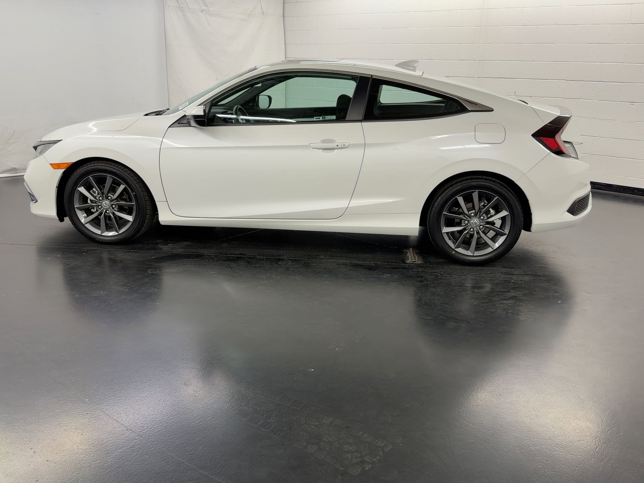 Certified 2019 Honda Civic EX image 2