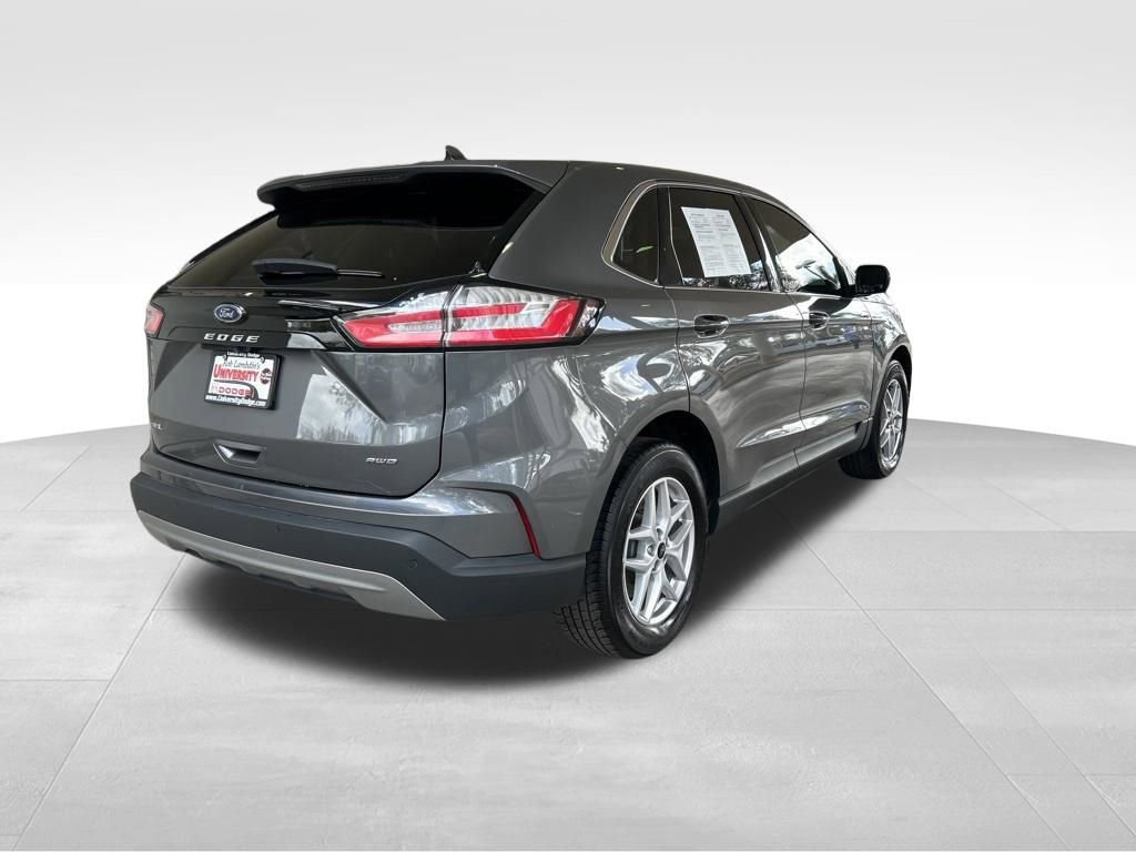 Used 2023 Ford Edge SEL image 3