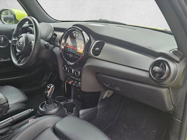 Used 2022 MINI Cooper S image 17