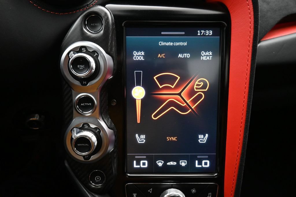Used 2020 McLaren 720S Performance RWD image 17