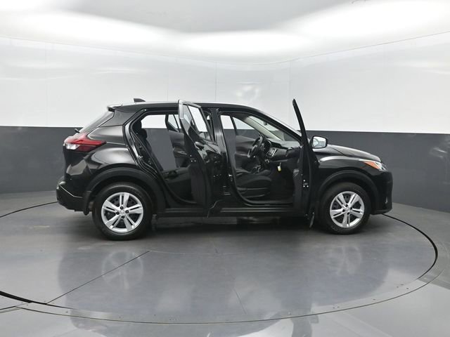 Used 2025 Nissan Kicks Play S FWD image 34