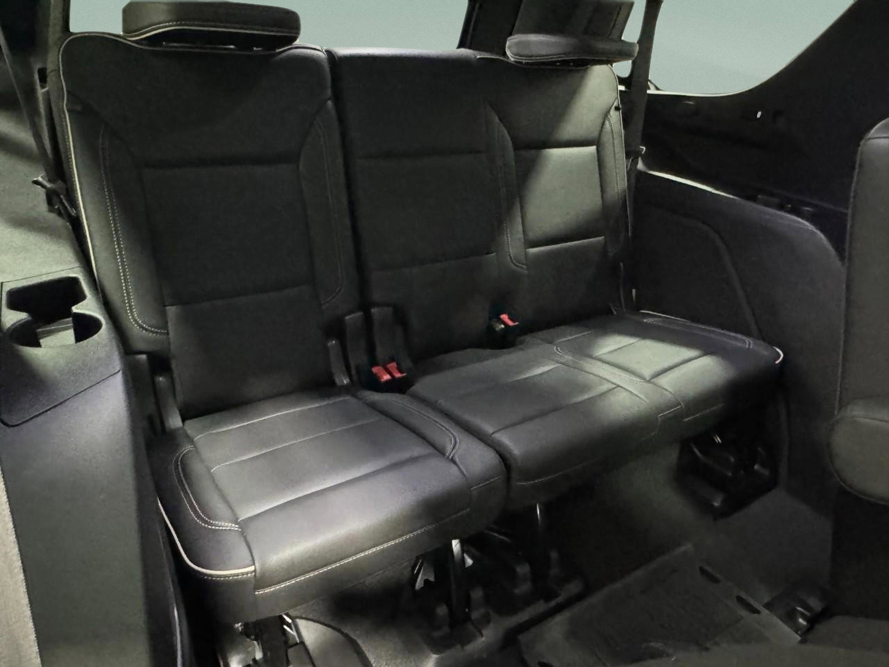 Used 2022 Chevrolet Tahoe Premier image 11