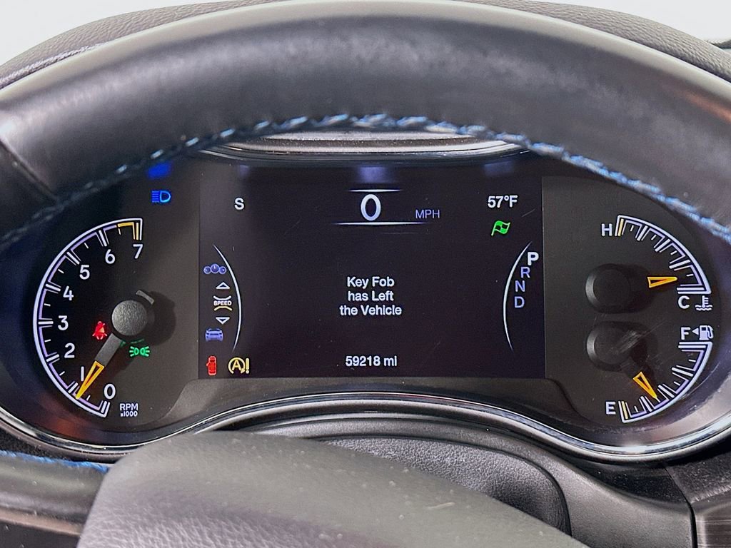 Used 2019 Jeep Grand Cherokee Laredo image 12