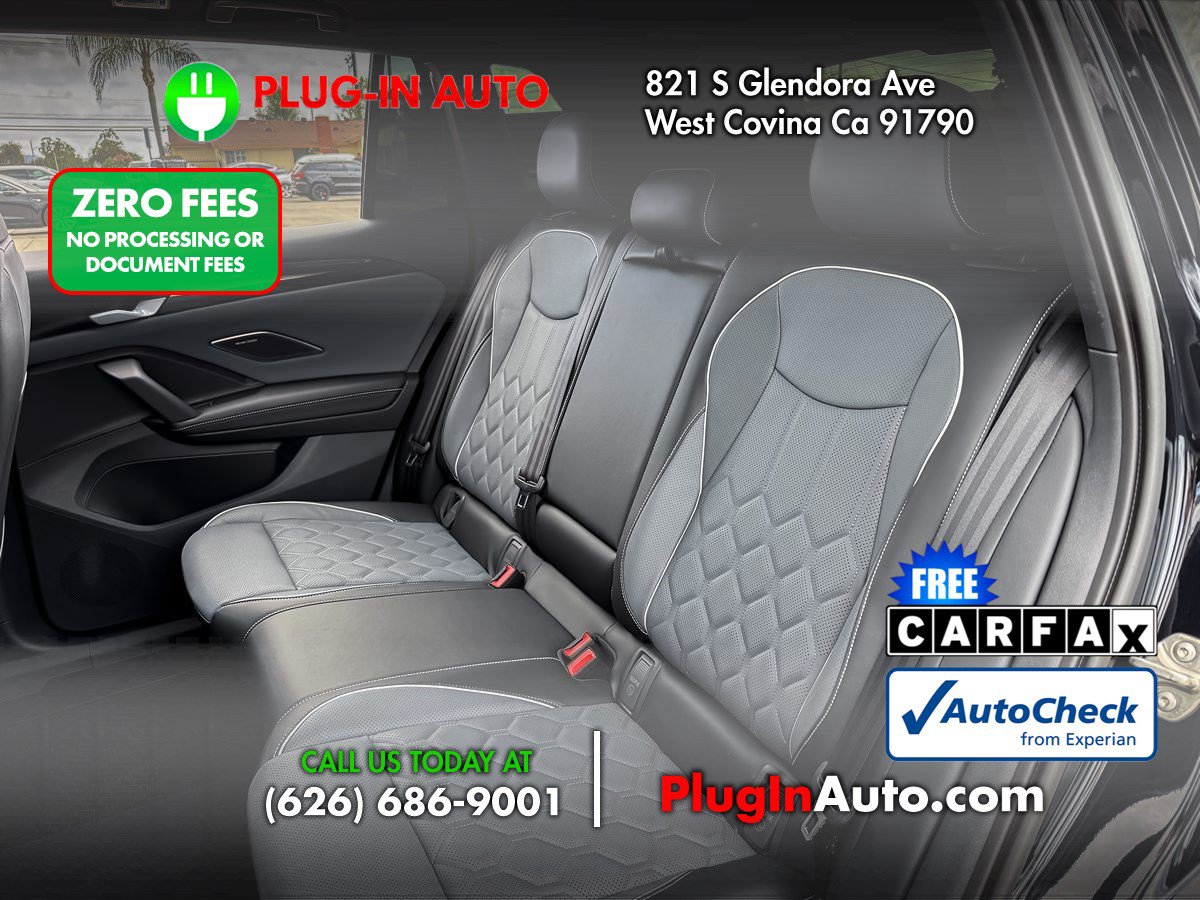 Used 2026 Volkswagen Tiguan SEL R-Line AWD/4WD image 13