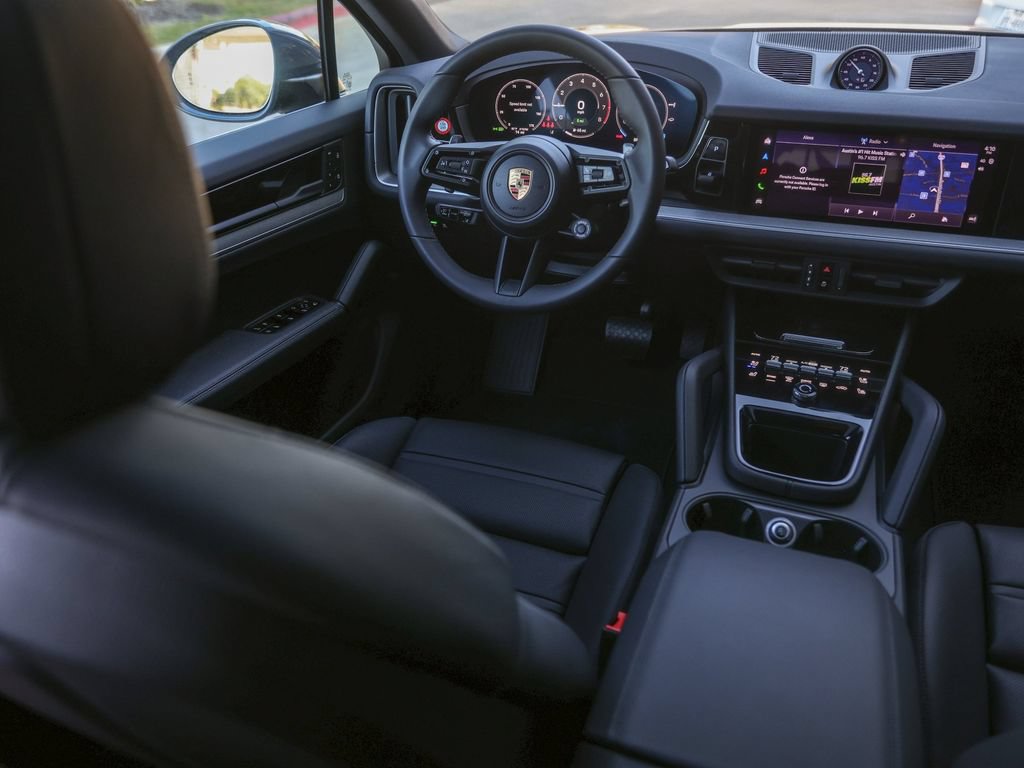 New 2026 Porsche Cayenne E-Hybrid Coupe AWD/4WD image 37