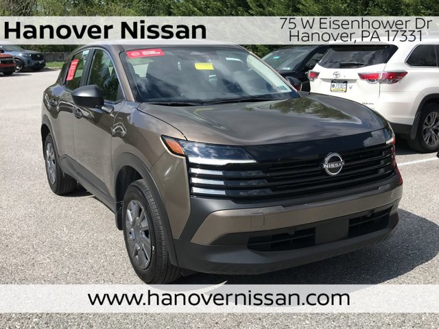 Certified 2025 Nissan Kicks S image 1