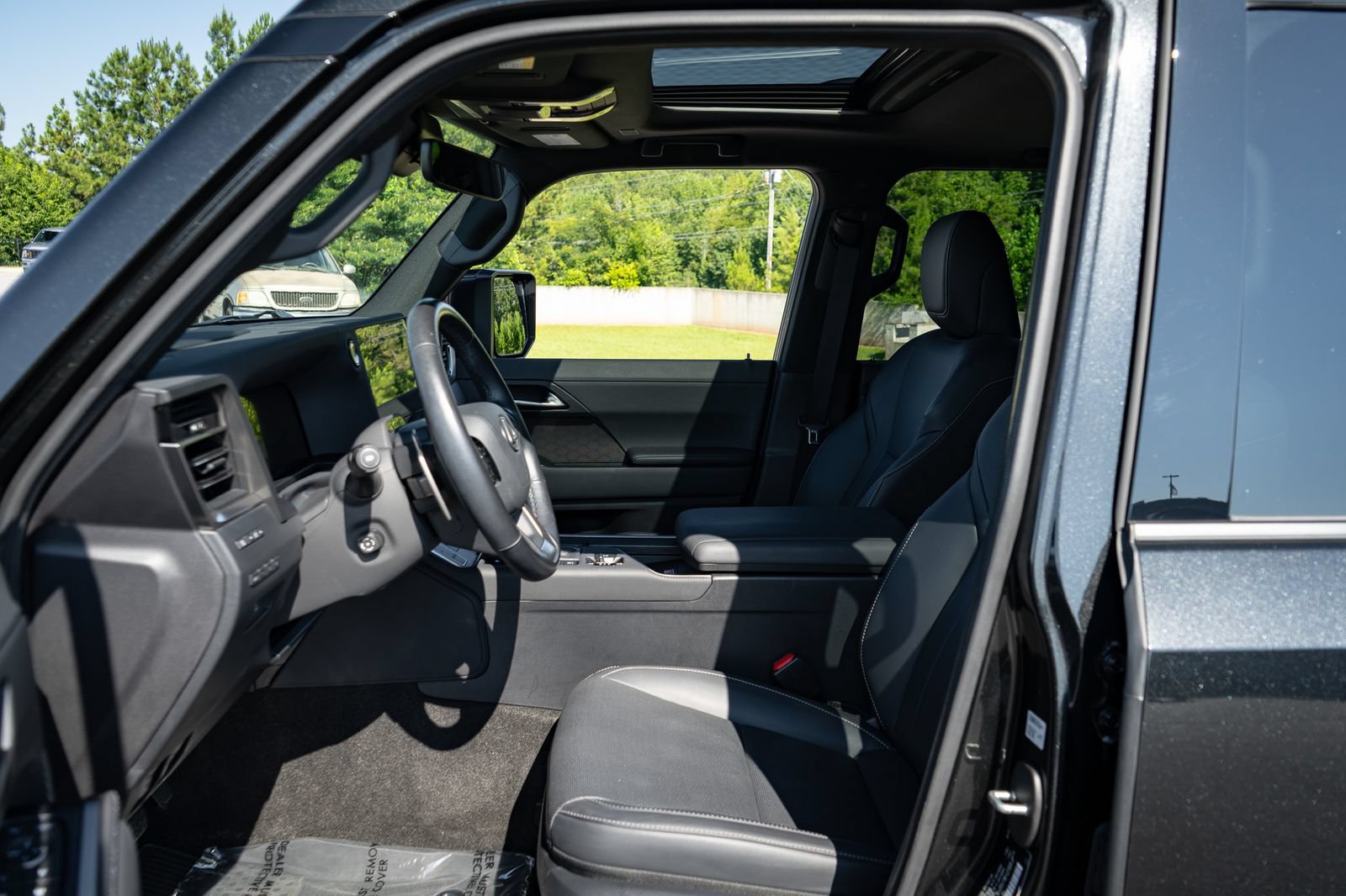 Used 2024 Lexus GX 550 w/ Accessory Package (2T) AWD/4WD image 23