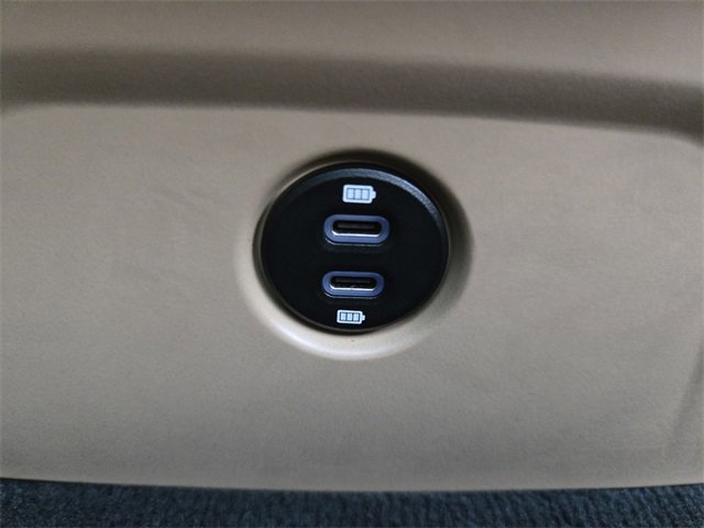 Used 2020 Porsche Macan image 35