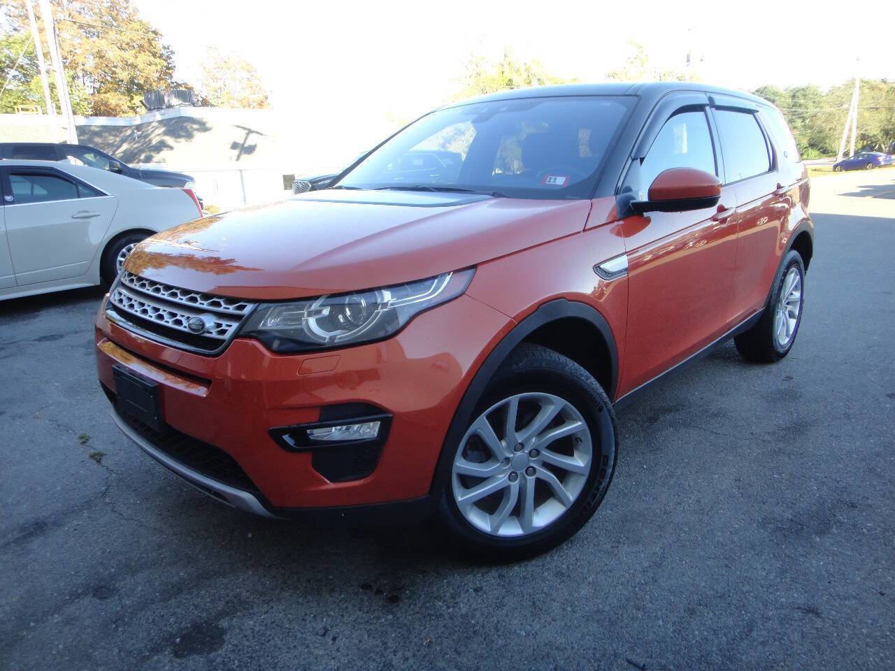 Used 2017 Land Rover Discovery Sport HSE image 1