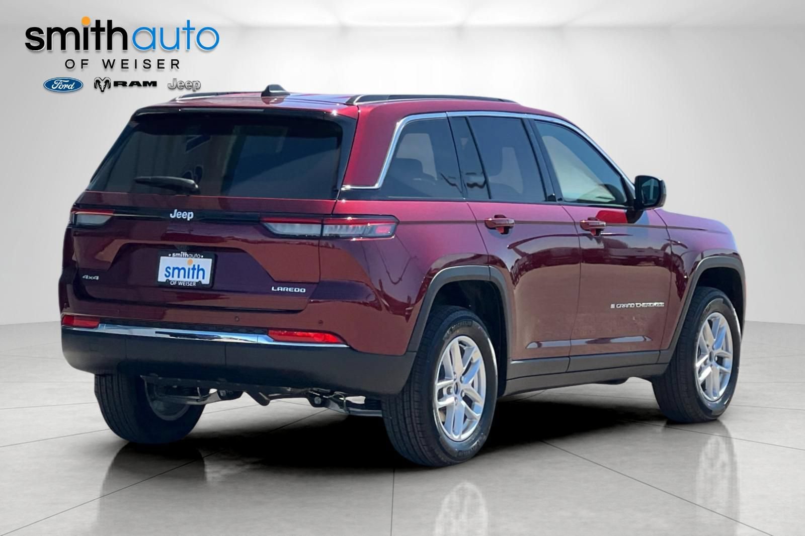 New 2026 Jeep Grand Cherokee Laredo X AWD/4WD image 5