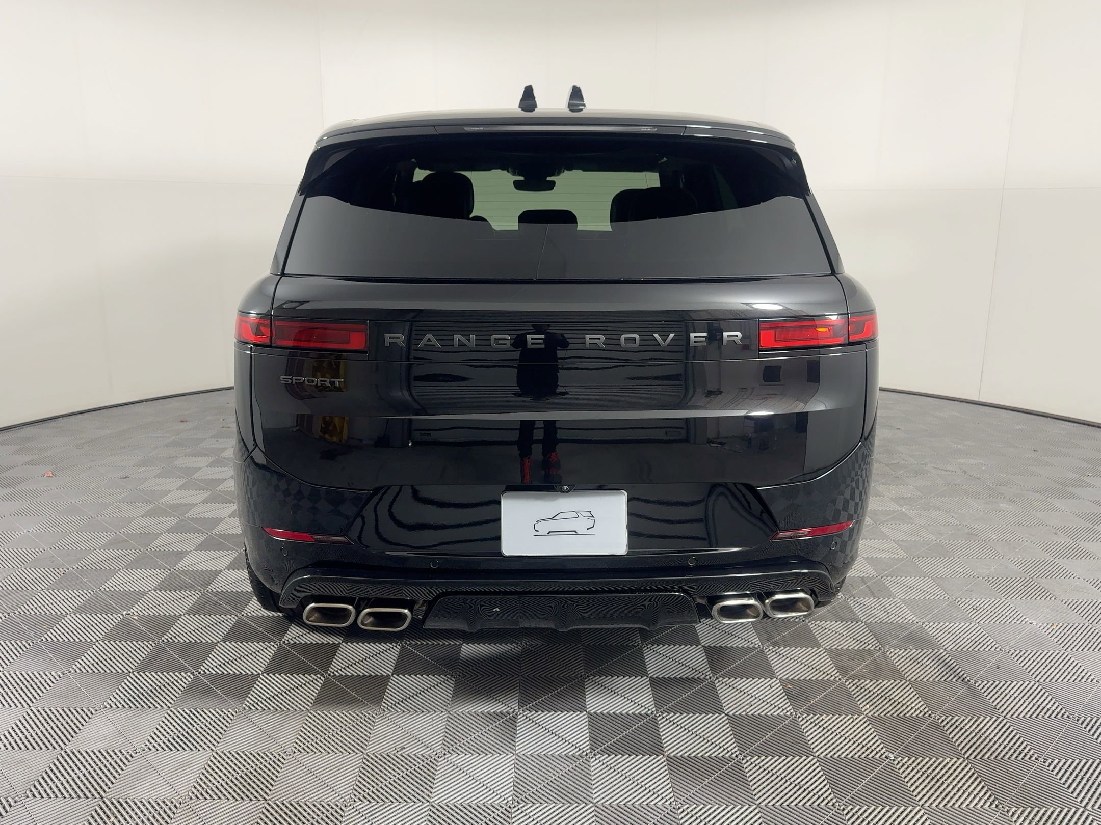 New 2025 Land Rover Range Rover Sport Dynamic SE image 27