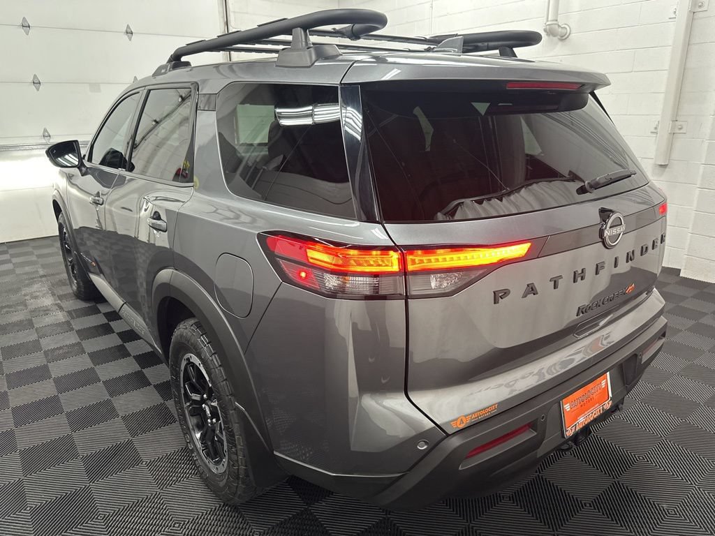 Used 2025 Nissan Pathfinder Rock Creek AWD/4WD image 8