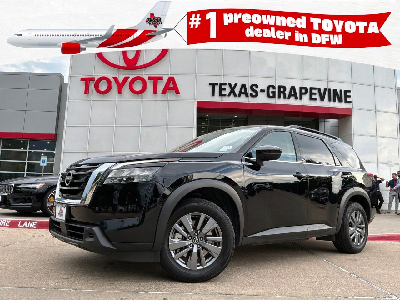 Used 2025 Nissan Pathfinder SV FWD video 1