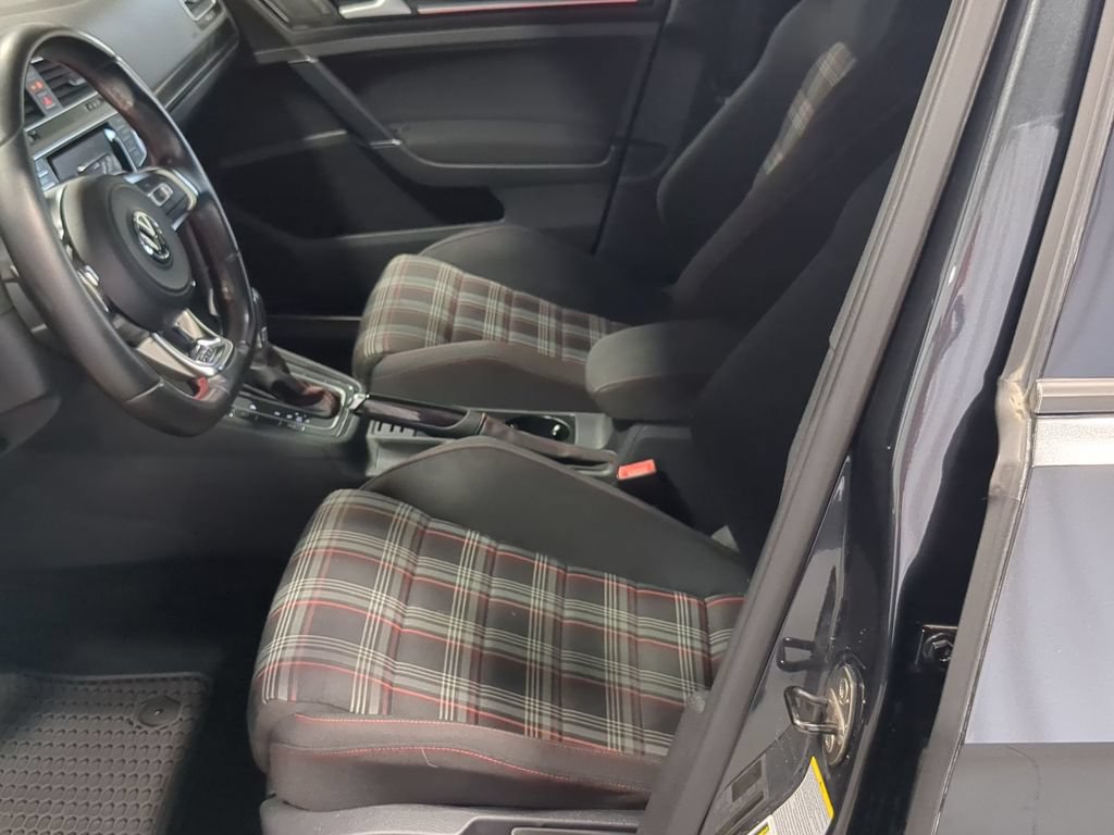 Used 2015 Volkswagen GTI S FWD image 20