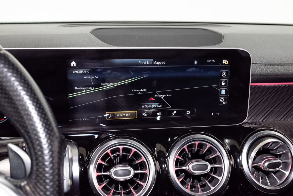 Used 2021 Mercedes-Benz GLB 35 AMG 4MATIC image 22