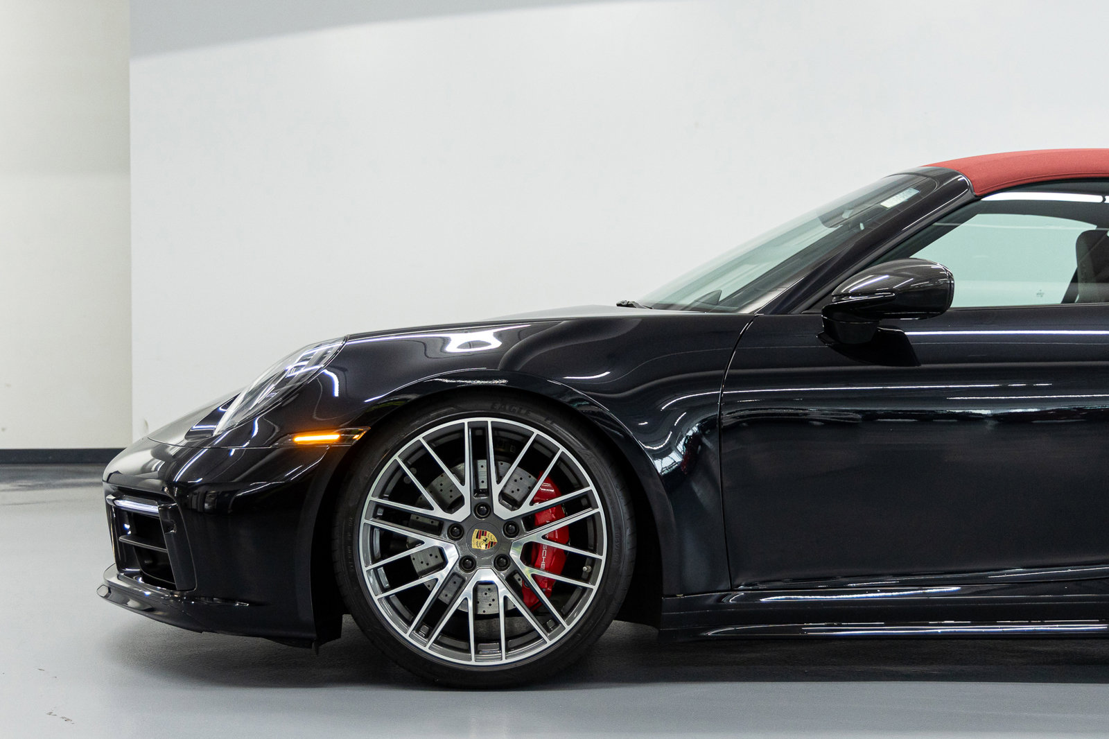 Used 2023 Porsche 911 Carrera S RWD image 15