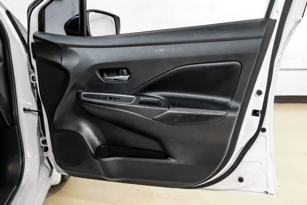 Used 2020 Nissan Versa SR w/ Convenience Package FWD image 42