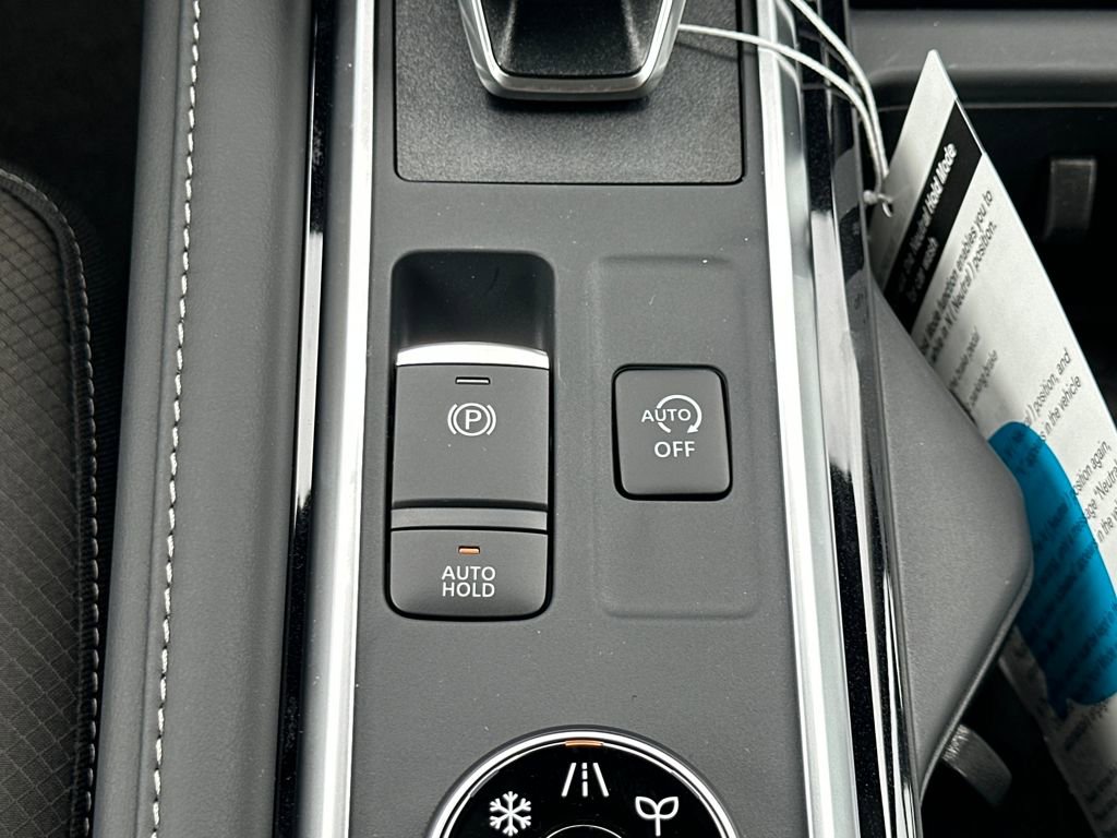 New 2026 Nissan Pathfinder SL image 28