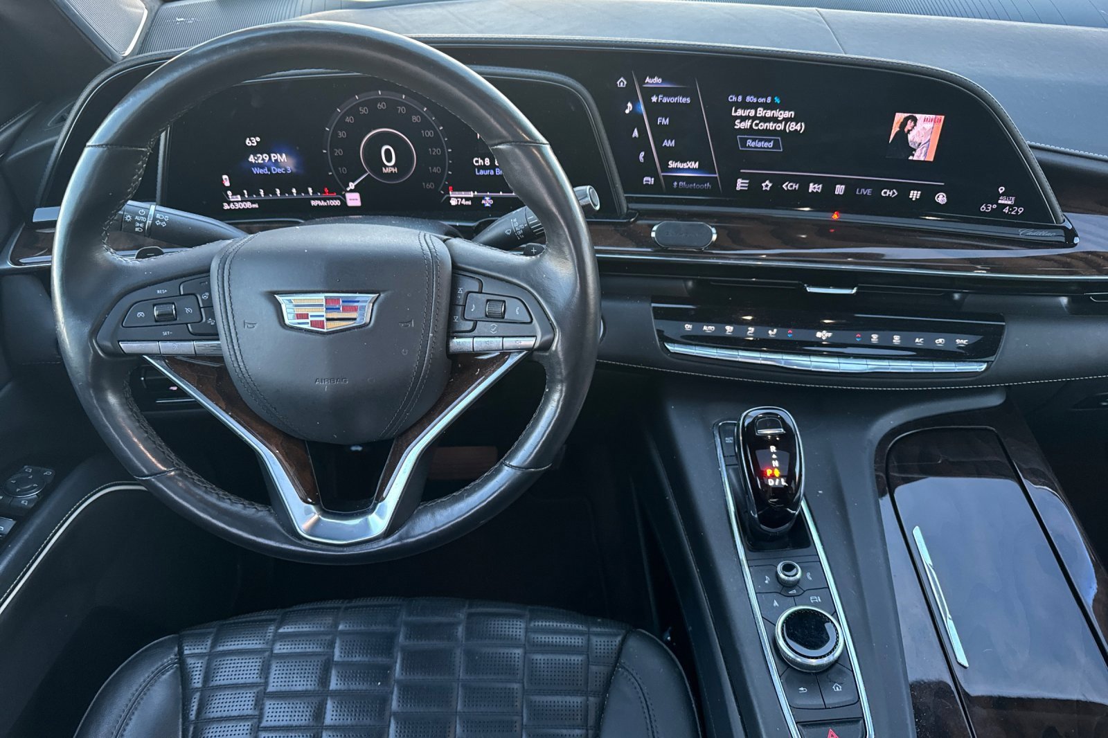 Used 2023 Cadillac Escalade Sport Platinum w/ LPO, ONYX Package image 16