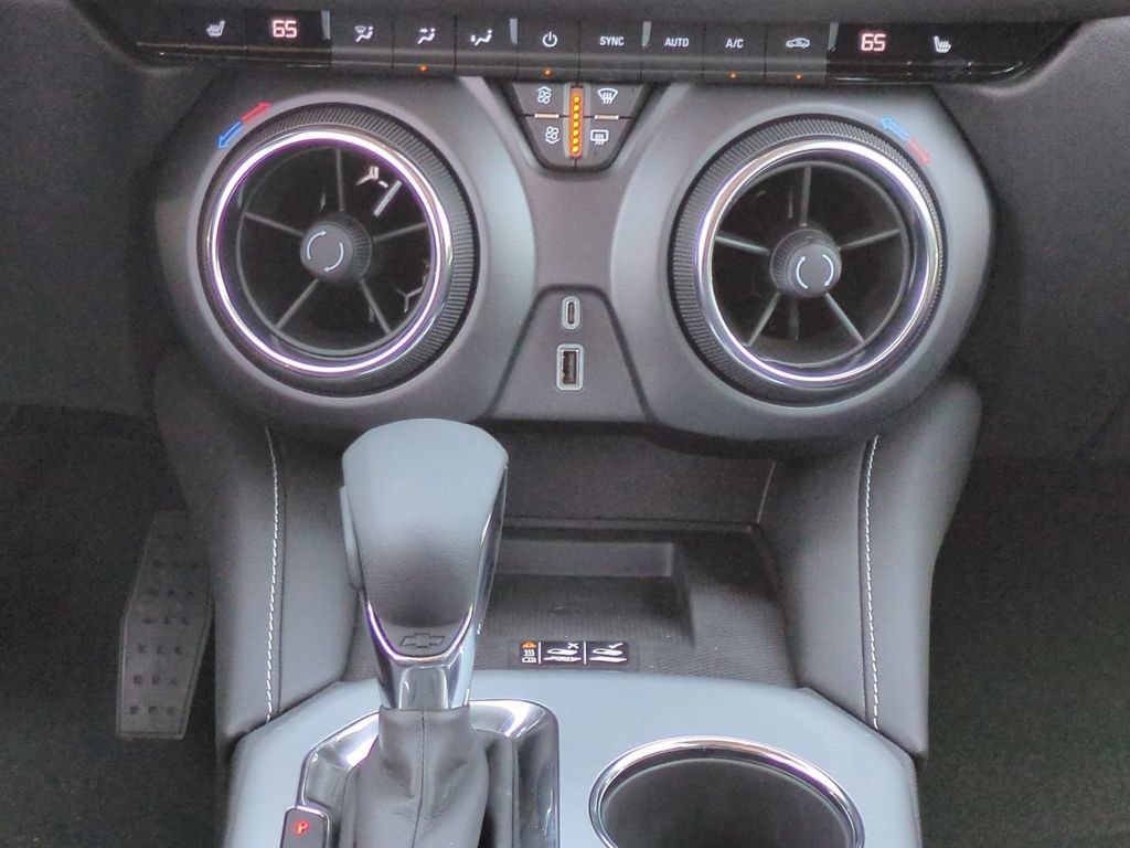 New 2026 Chevrolet Blazer LT w/ Convenience Package FWD image 19