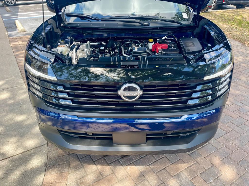 Used 2025 Nissan Kicks SV FWD image 16