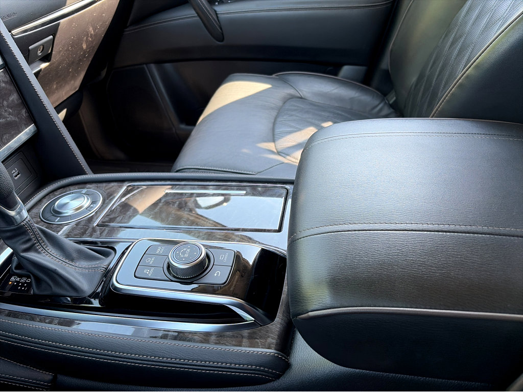 Used 2022 Nissan Armada Platinum w/ Captain's Chairs Package image 7