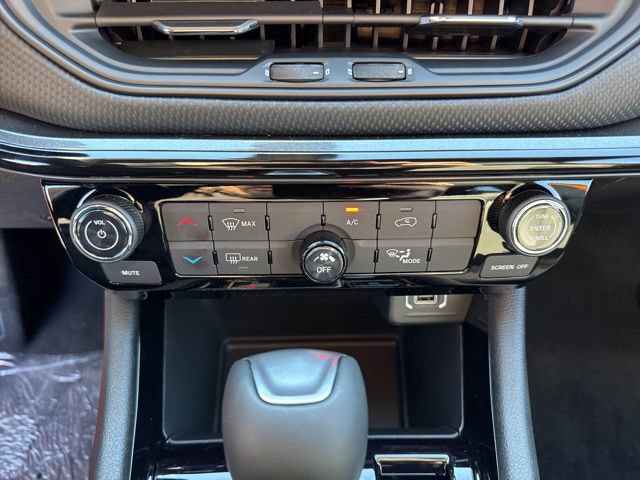 New 2026 Jeep Compass Latitude AWD/4WD image 19