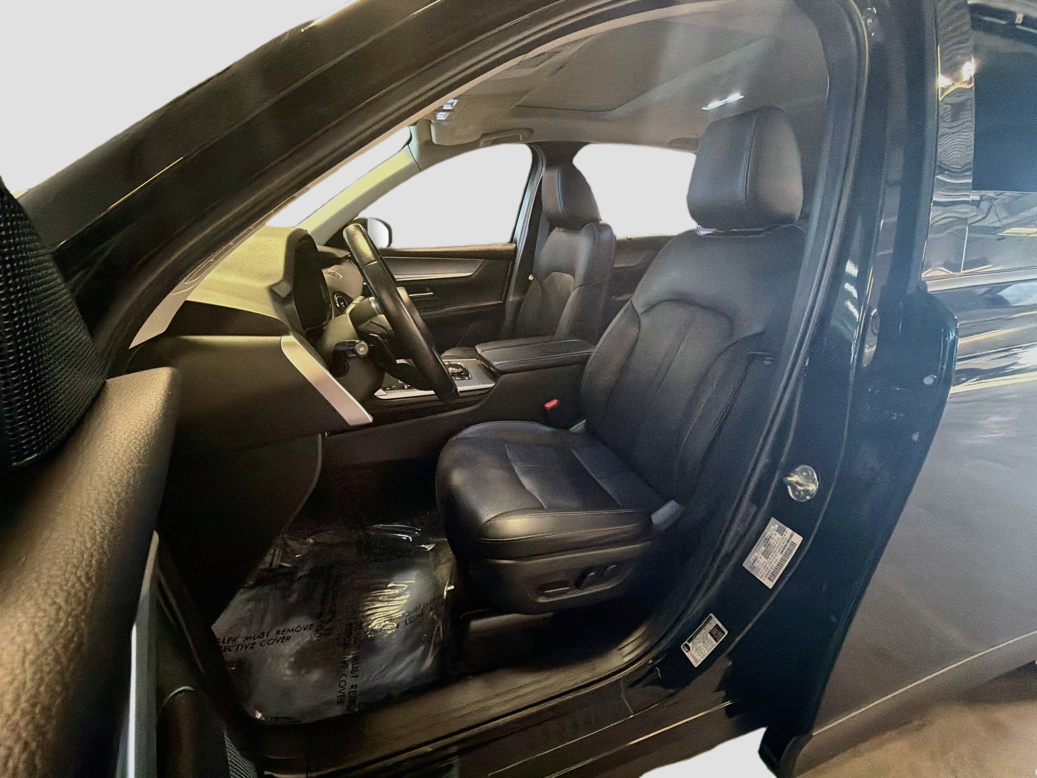 Used 2024 MAZDA CX-90 Plug-In Hybrid w/ Preferred AWD/4WD image 13
