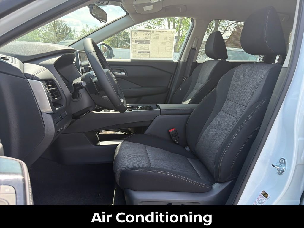 New 2026 Nissan Rogue SV AWD/4WD image 11