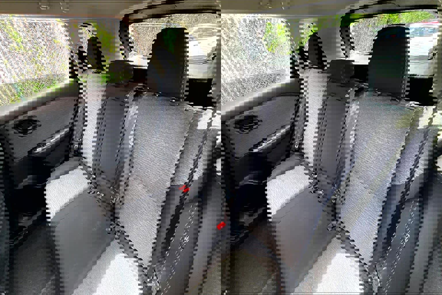 Used 2022 Nissan Rogue S image 18