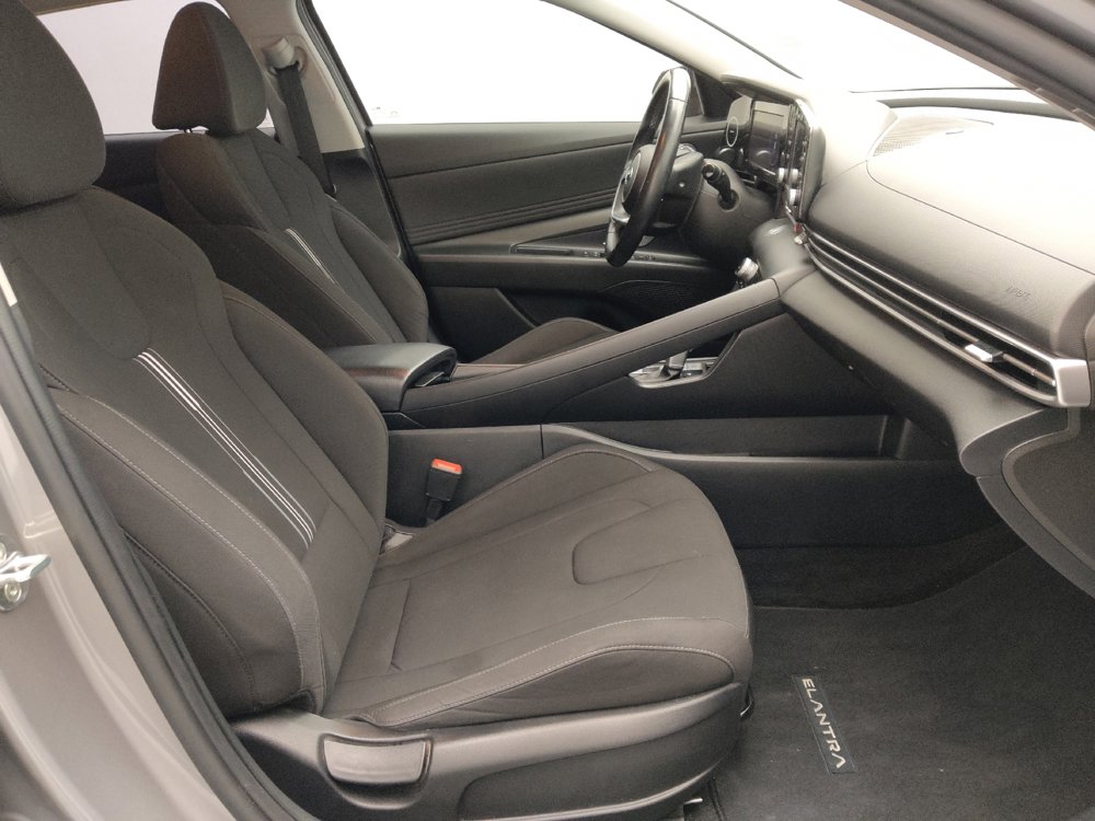 Used 2022 Hyundai Elantra SEL w/ Convenience Package image 21