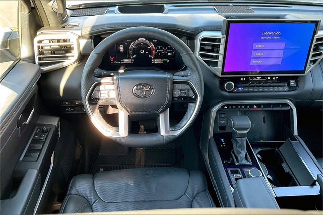 Used 2025 Toyota Sequoia Platinum image 5