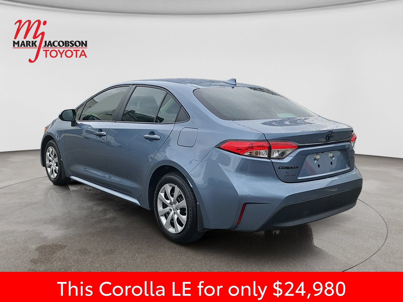 Used 2026 Toyota Corolla LE FWD image 14