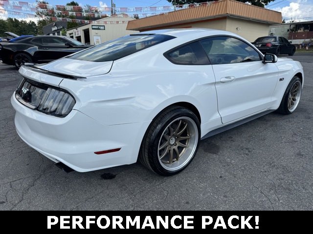 Used 2017 Ford Mustang GT w/ GT Performance Package image 2