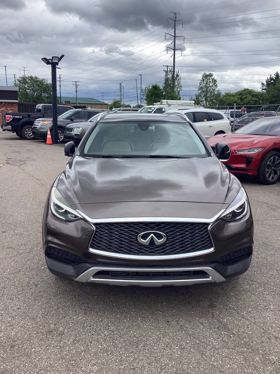 Used 2018 INFINITI QX30 AWD image 5