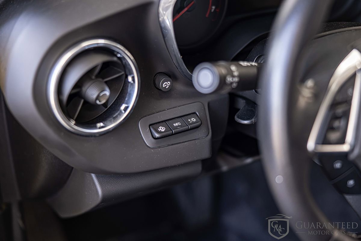 Used 2018 Chevrolet Camaro SS RWD image 20
