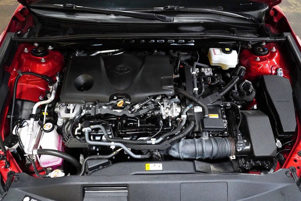 Used 2021 Toyota Camry XSE image 9