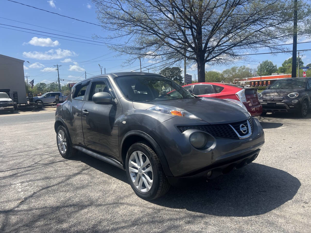 Used 2011 Nissan Juke S image 2