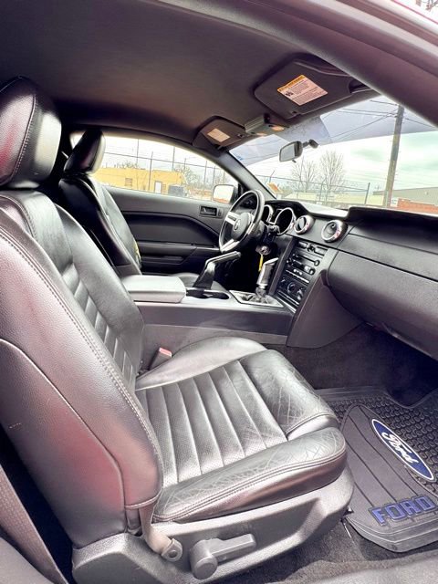 Used 2006 Ford Mustang GT Premium image 8