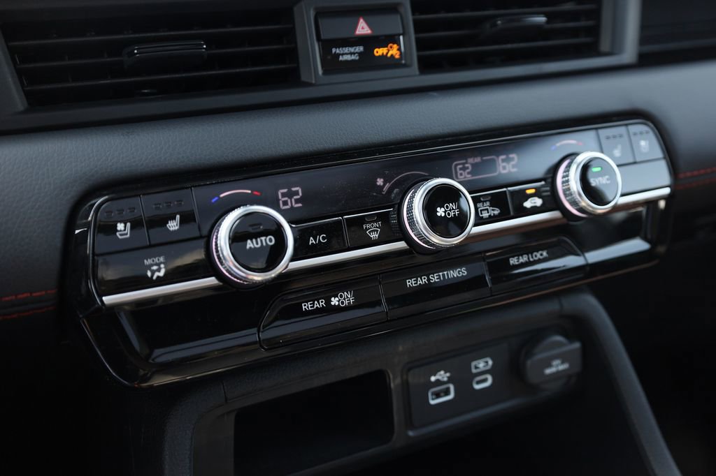 New 2025 Honda Pilot Black Edition image 22