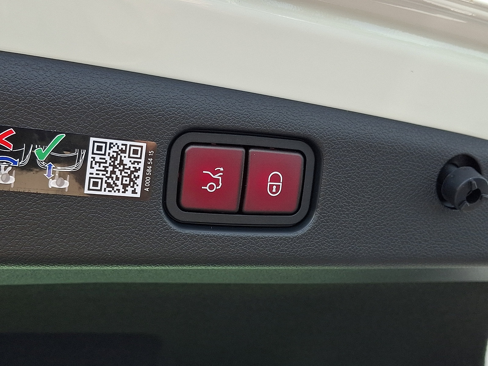 New 2026 Mercedes-Benz E 450 4MATIC Sedan image 24