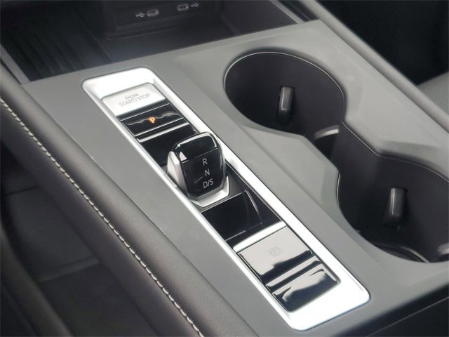 Certified 2025 Volkswagen Atlas Cross Sport SE image 29