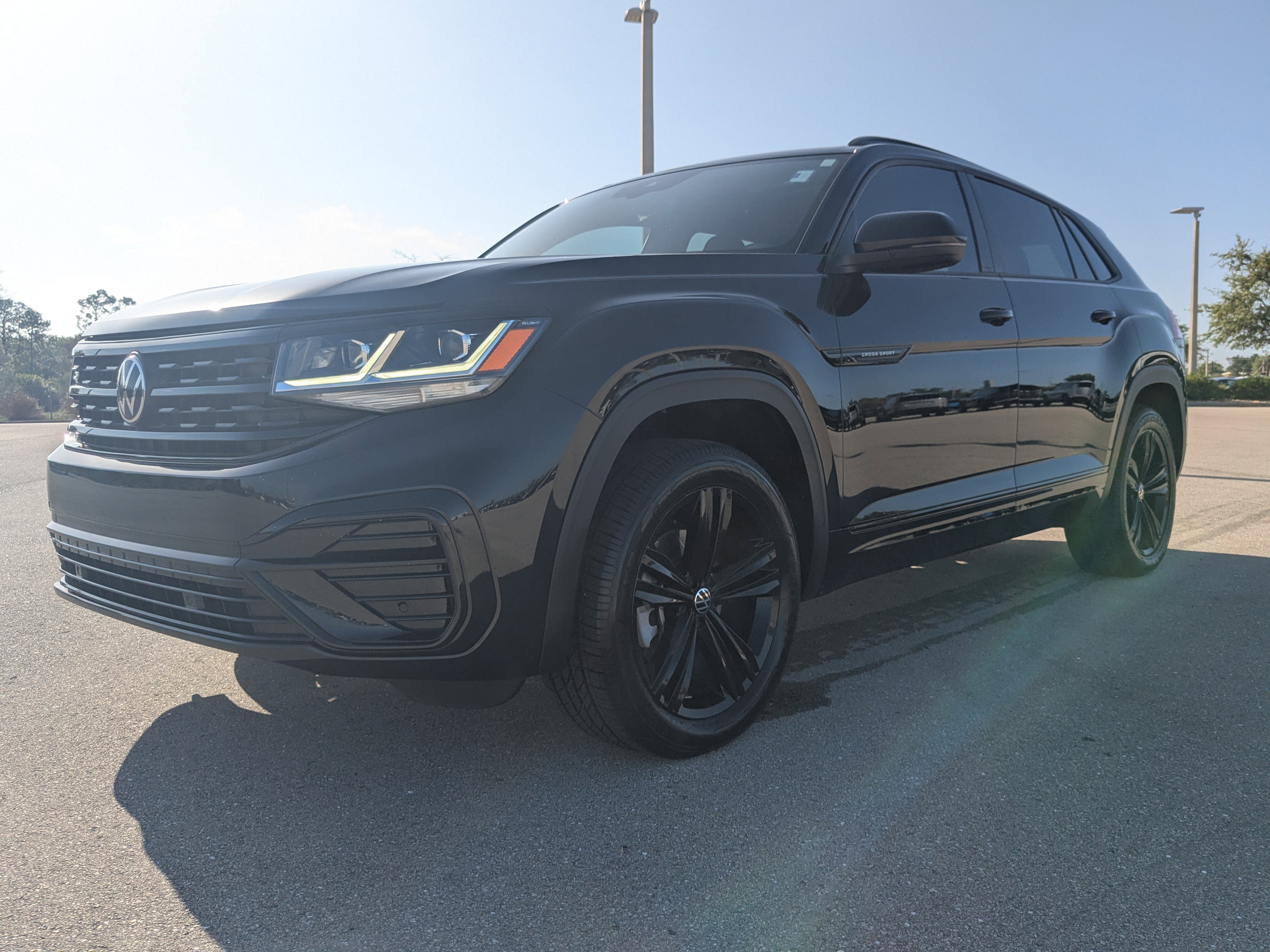 Used 2023 Volkswagen Atlas Cross Sport SEL image 9