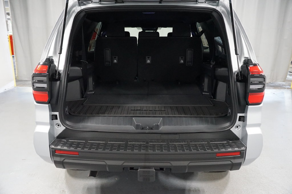 New 2026 Toyota 4Runner SR5 AWD/4WD image 35