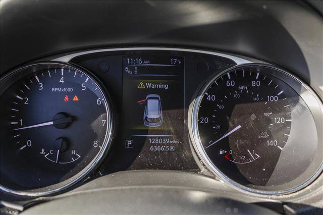 Used 2016 Nissan Rogue SL w/ SL Premium Package image 15